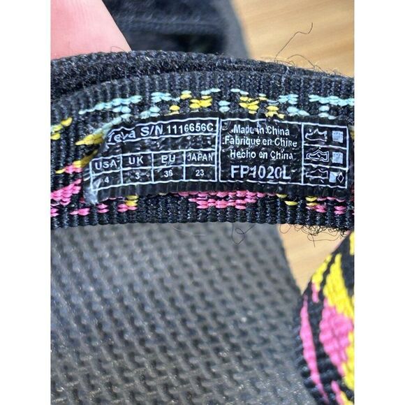 Teva Universal Boomerang Pink Ankle Strap Sandals Womens Size 5.5 (4y) - Picture 6 of 7